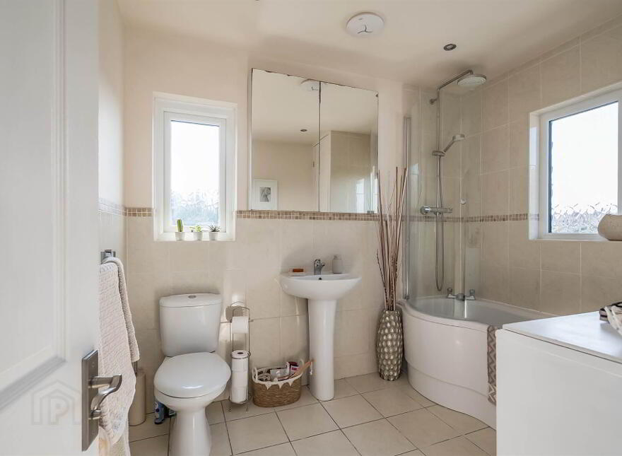 27 Woodland Park, Lambeg, Lisburn, BT27 4PE