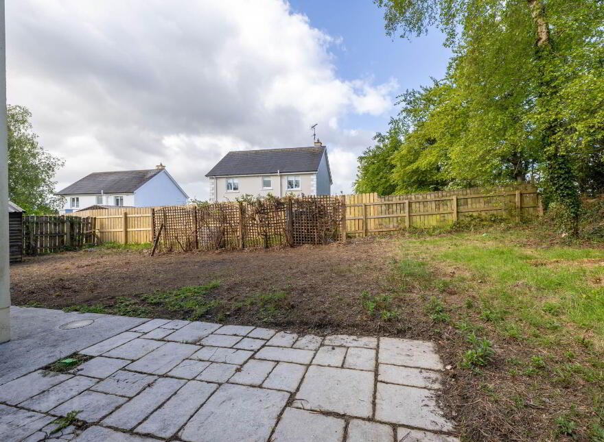 5 Cluain Álainn, Carrigallen, H12XY40