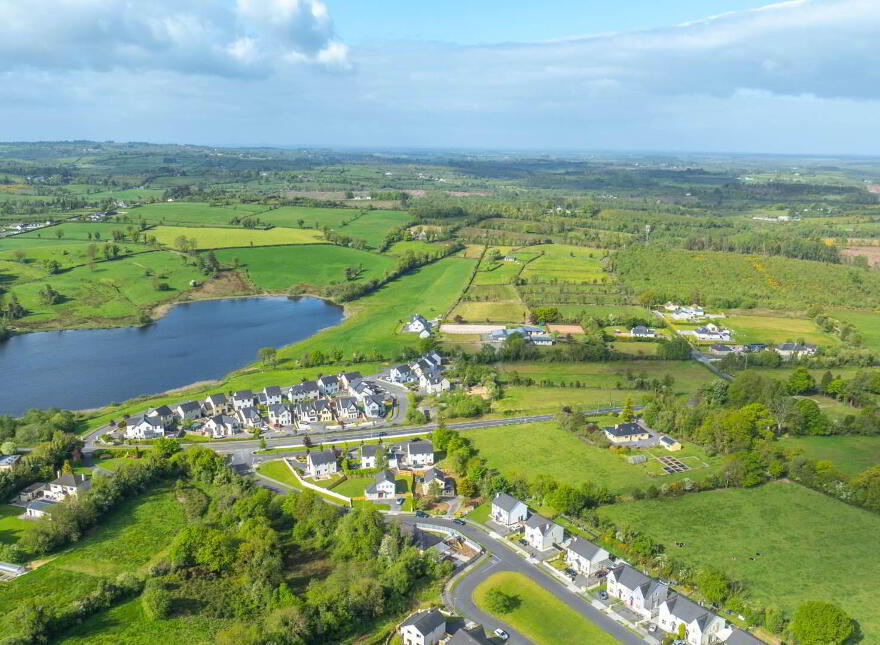 5 Cluain Álainn, Carrigallen, H12XY40