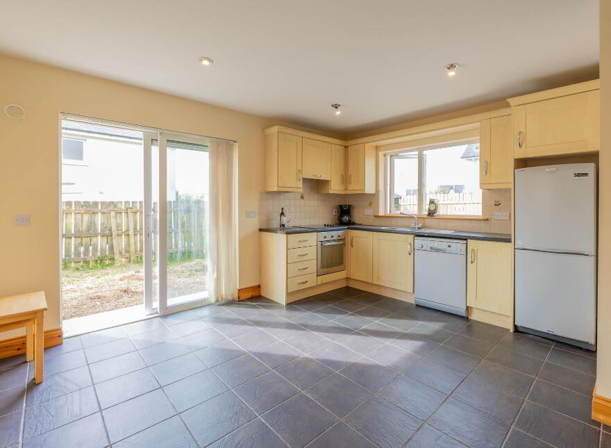 5 Cluain Álainn, Carrigallen, H12XY40