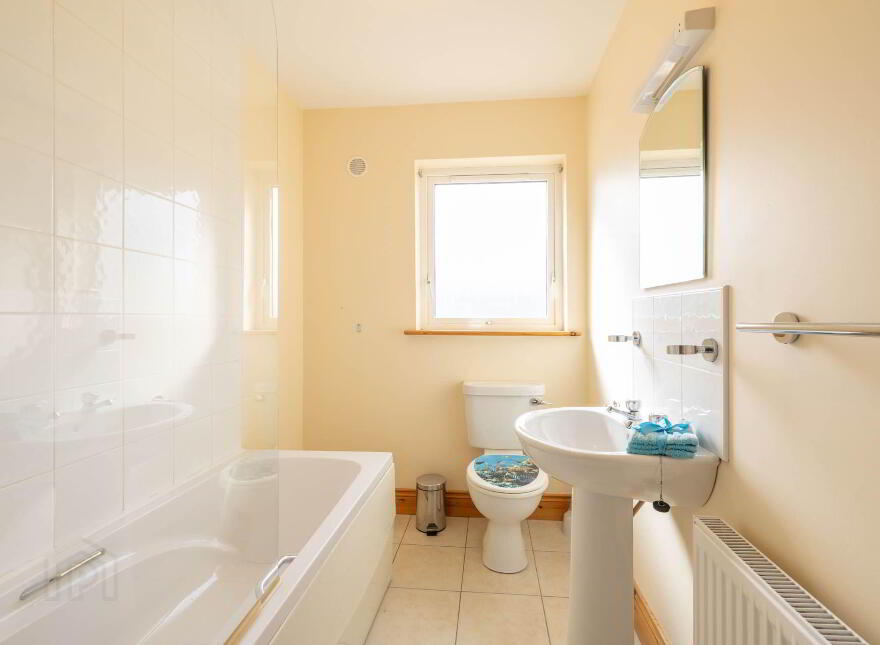 5 Cluain Álainn, Carrigallen, H12XY40