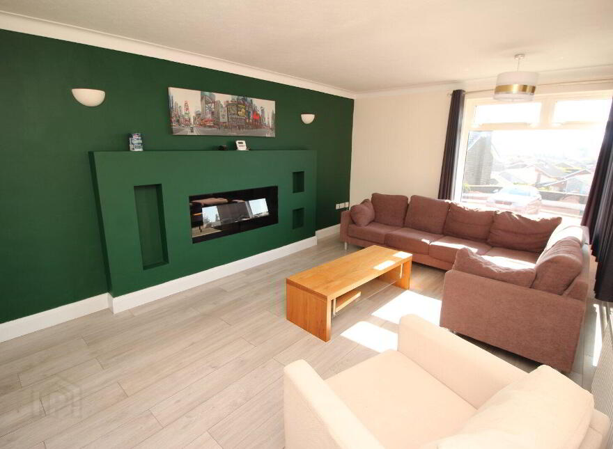 15 Monaville Close, Lisburn, BT28 2DG