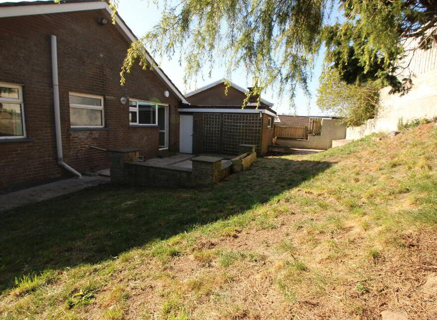 15 Monaville Close, Lisburn, BT28 2DG