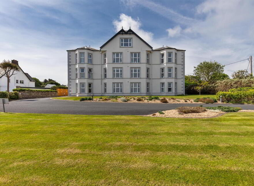 Apt 8, Warren Manor, Warren Road, Donaghadee, BT21 0QT