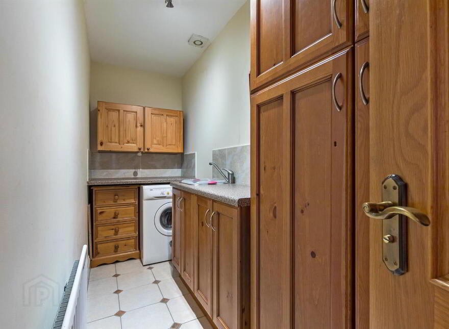 Apt 8, Warren Manor, Warren Road, Donaghadee, BT21 0QT