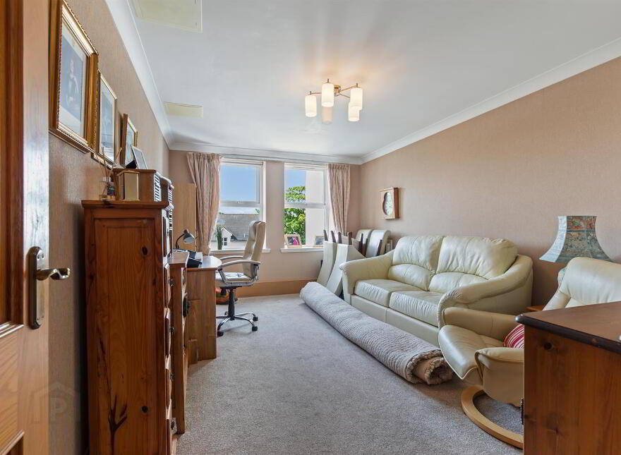 Apt 8, Warren Manor, Warren Road, Donaghadee, BT21 0QT