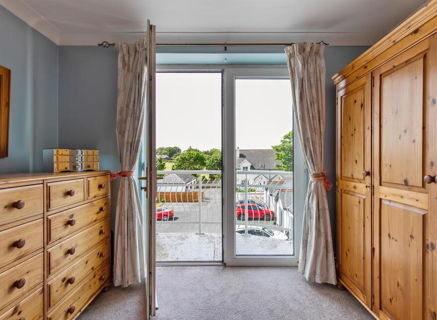 Apt 8, Warren Manor, Warren Road, Donaghadee, BT21 0QT
