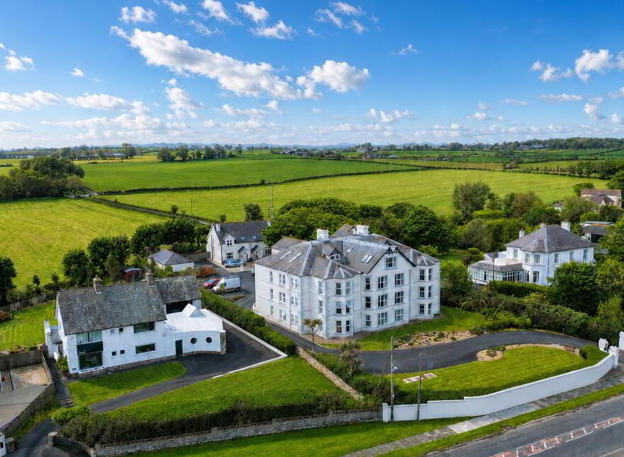 Apt 8, Warren Manor, Warren Road, Donaghadee, BT21 0QT