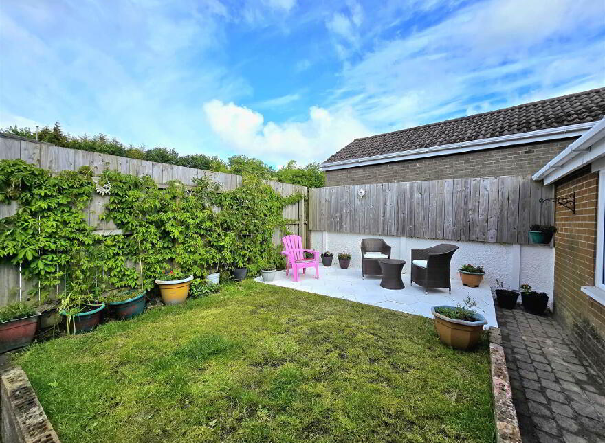 26 Fulmar Avenue, Lisburn, BT28 3HS