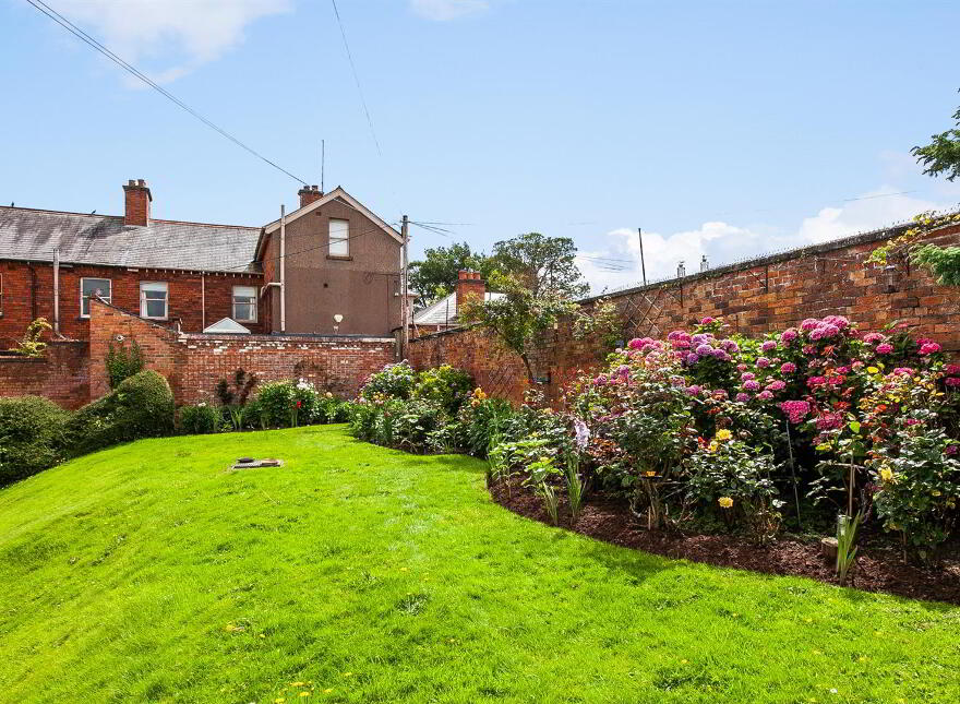 Apt 1, 107 Marlborough Park South, Belfast, BT9 6HT