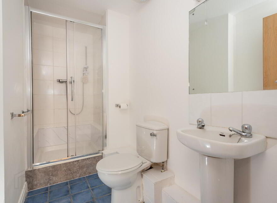 702 Margarita Plaza, Belfast, BT2 8FF
