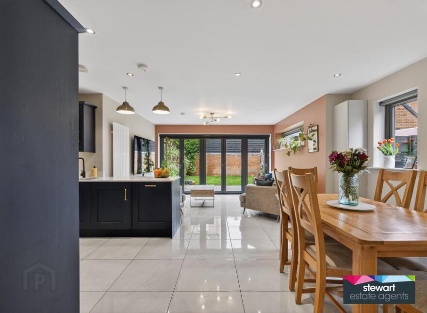 5 Moira Gate, Lurgan Road, Moira, BT67 0XZ
