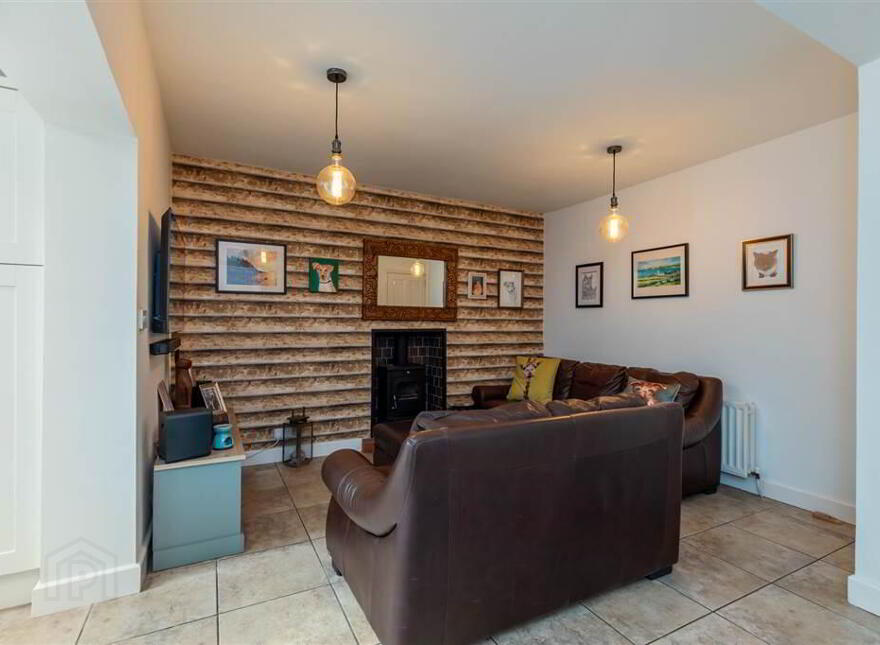 44 Gilnahirk Park, Belfast, BT5 7DY