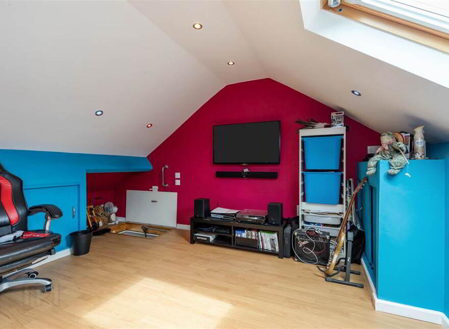 44 Gilnahirk Park, Belfast, BT5 7DY