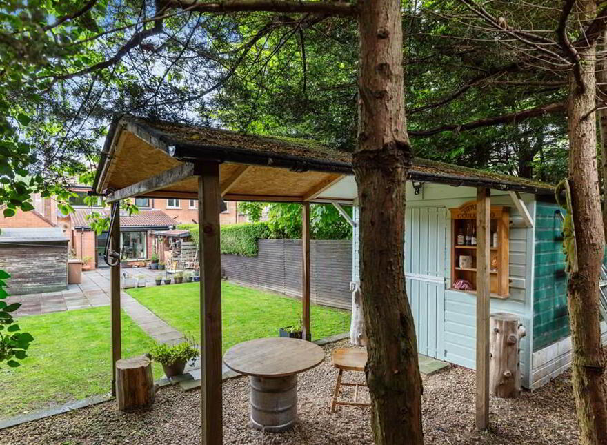 44 Gilnahirk Park, Belfast, BT5 7DY