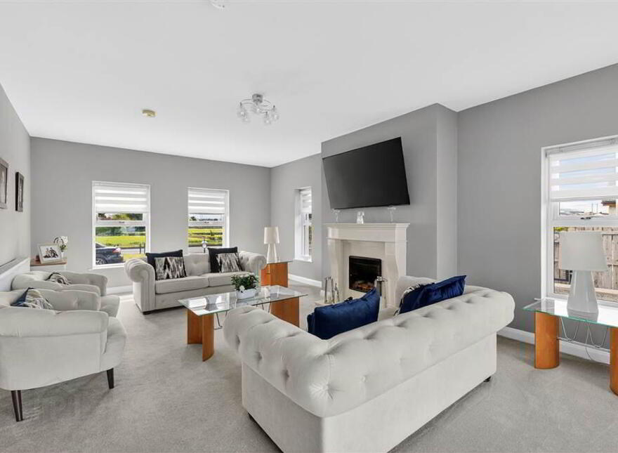 Broughmore, 270B Moira Road, Lisburn, BT28 2TU