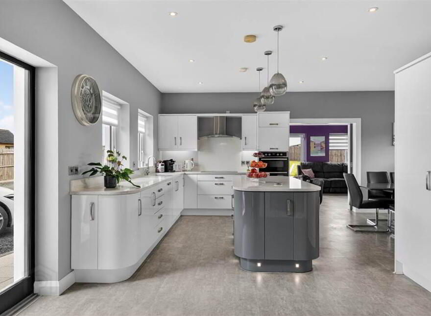 Broughmore, 270B Moira Road, Lisburn, BT28 2TU