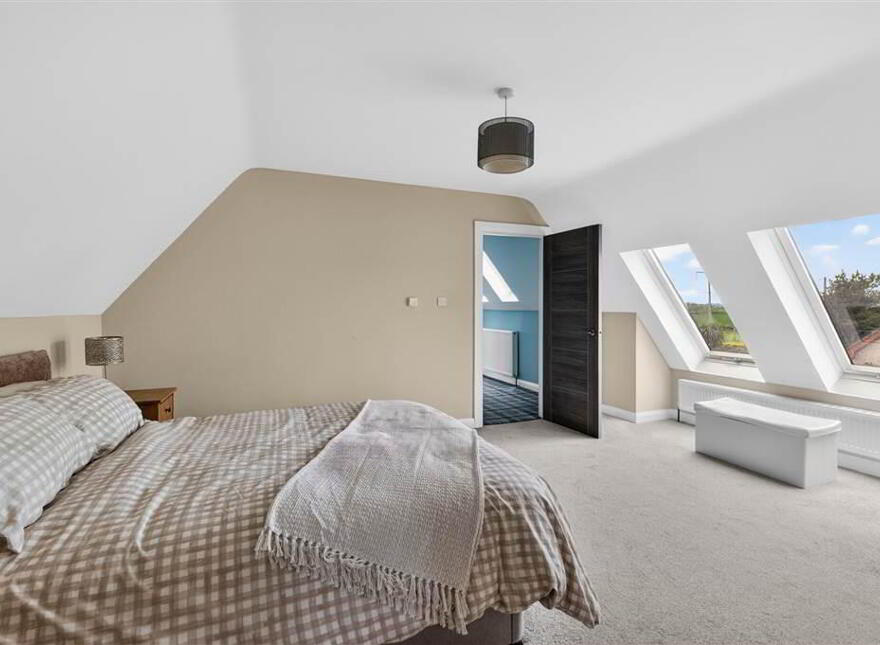 Broughmore, 270B Moira Road, Lisburn, BT28 2TU