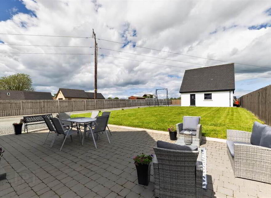 Broughmore, 270B Moira Road, Lisburn, BT28 2TU