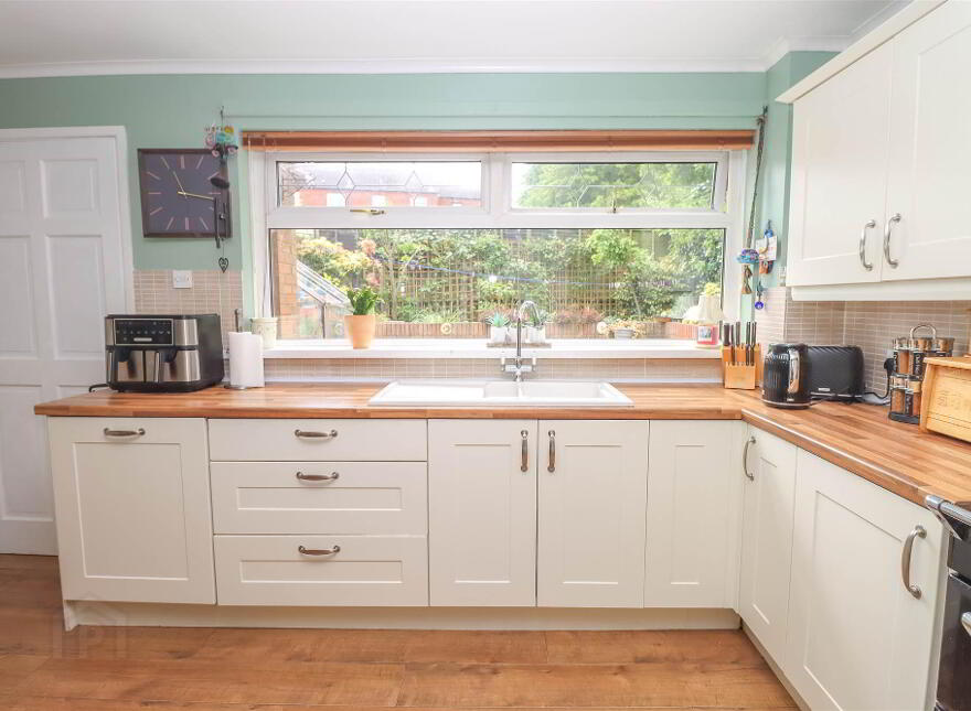 3 Vionville Green, Dundonald, Belfast, BT5 7QE