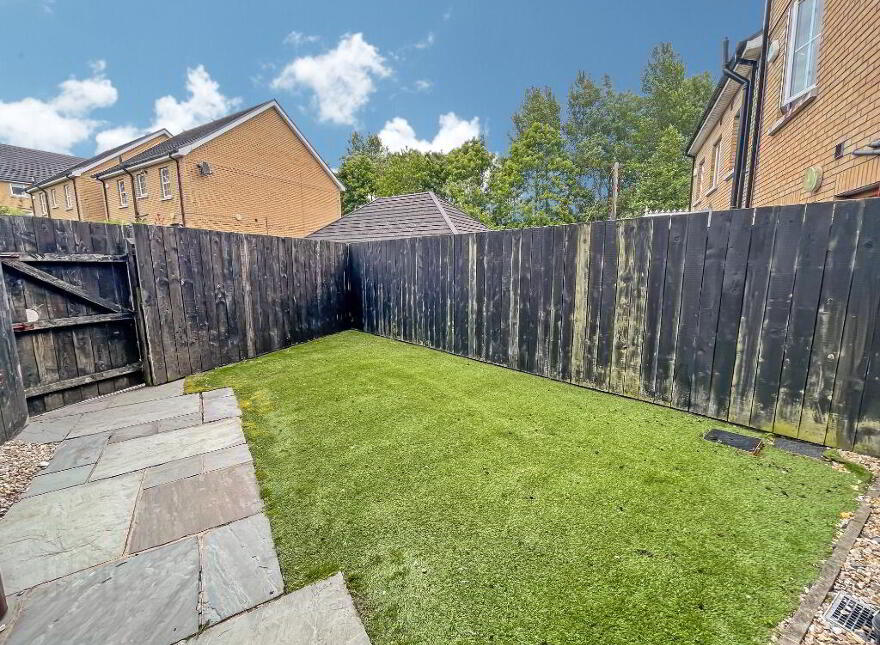 6 Ayrshire Lane, Lisburn, BT28 2UW