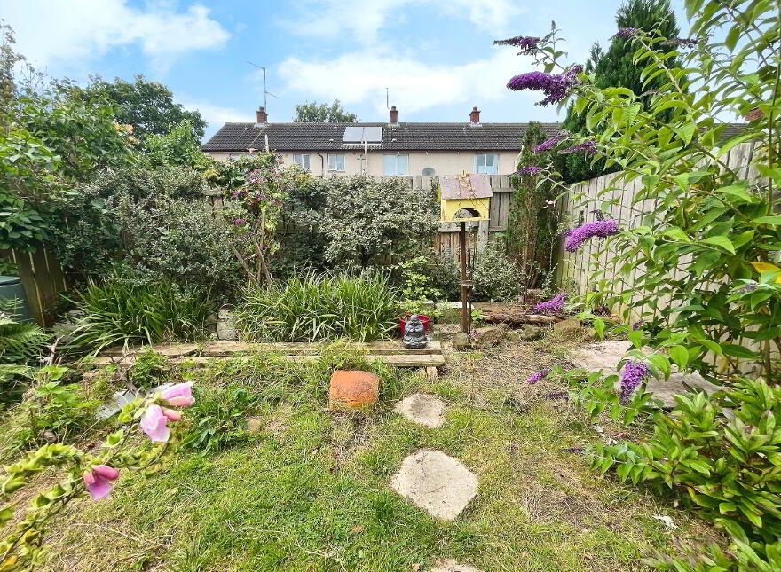 47 Larch Grove, Dunmurry, Belfast, BT17 9QG