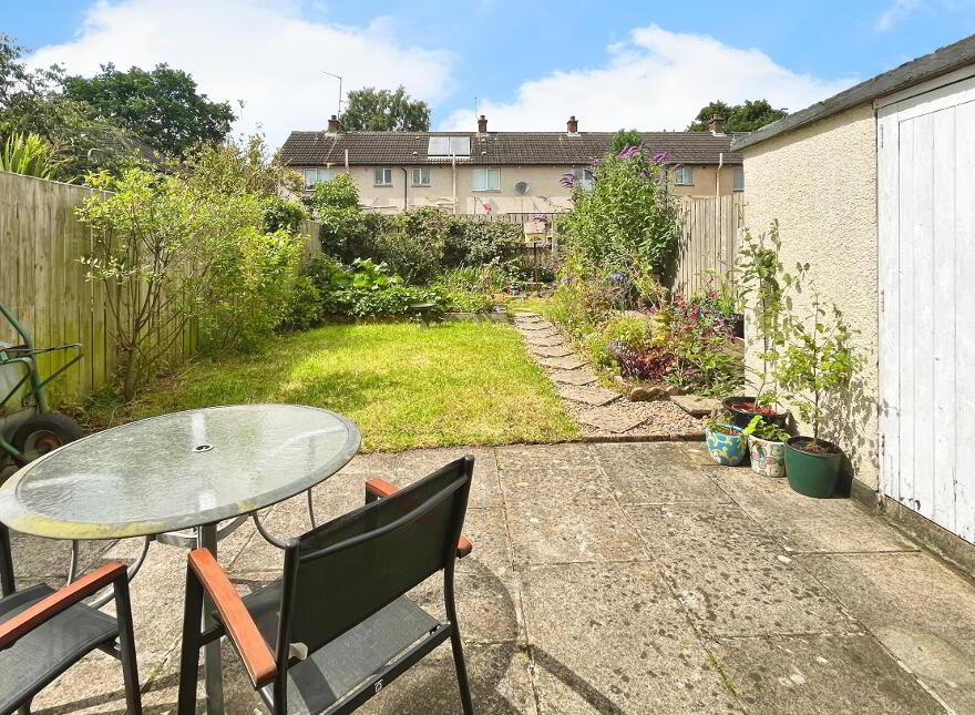 47 Larch Grove, Dunmurry, Belfast, BT17 9QG