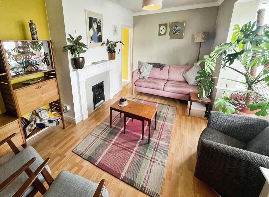 47 Larch Grove, Dunmurry, Belfast, BT17 9QG