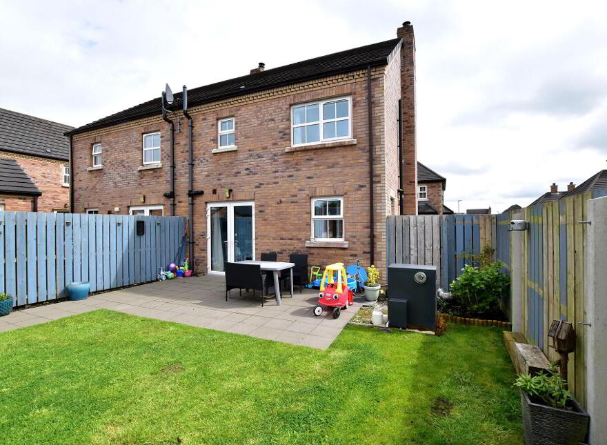 1 Wellington Park Gardens, Maghaberry, BT67 0XU