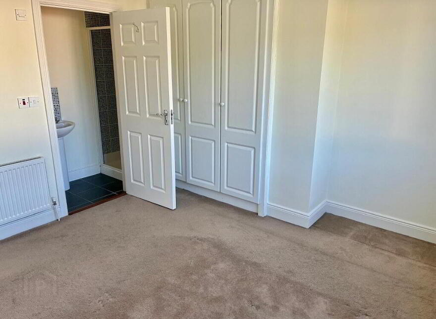 96 Town Court, Dungarvan, X35K573