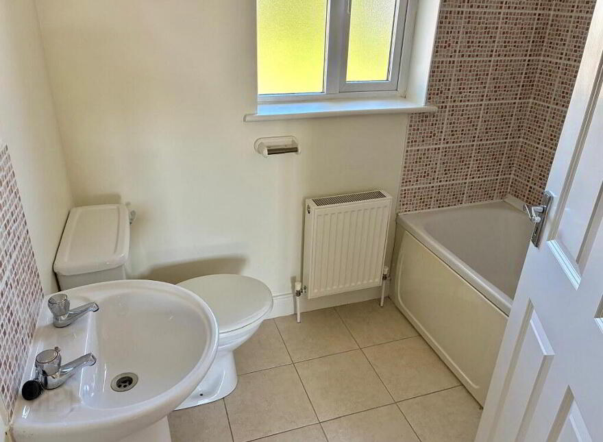 96 Town Court, Dungarvan, X35K573