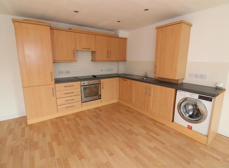 28 Mayfield High Street, Newtownabbey, BT36 7WU