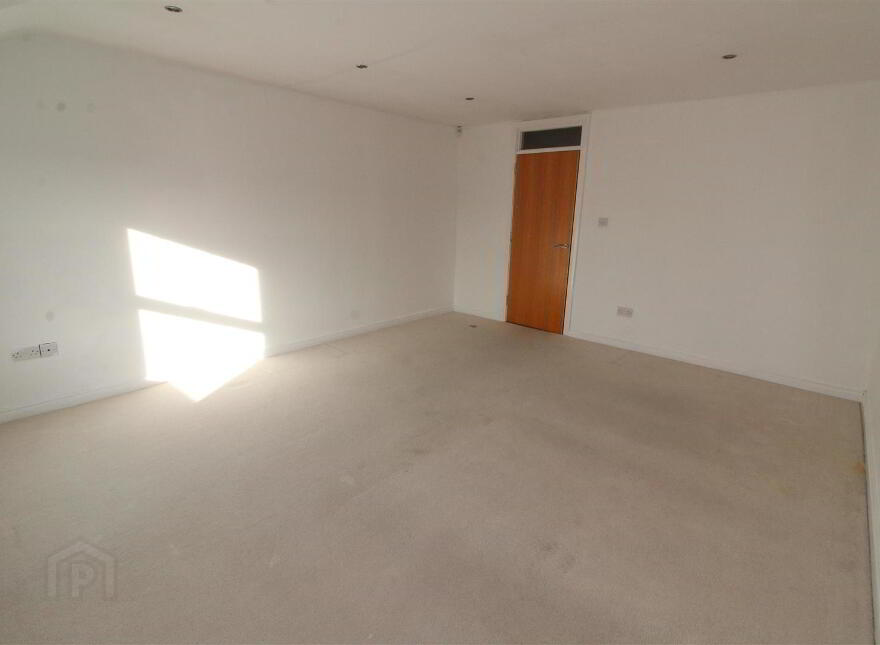 28 Mayfield High Street, Newtownabbey, BT36 7WU