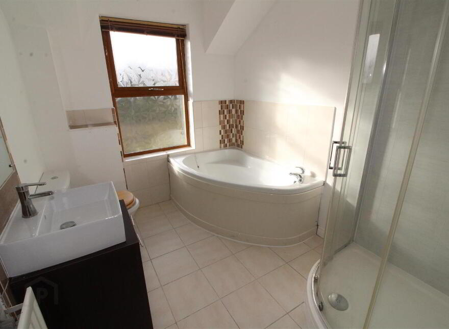 28 Mayfield High Street, Newtownabbey, BT36 7WU