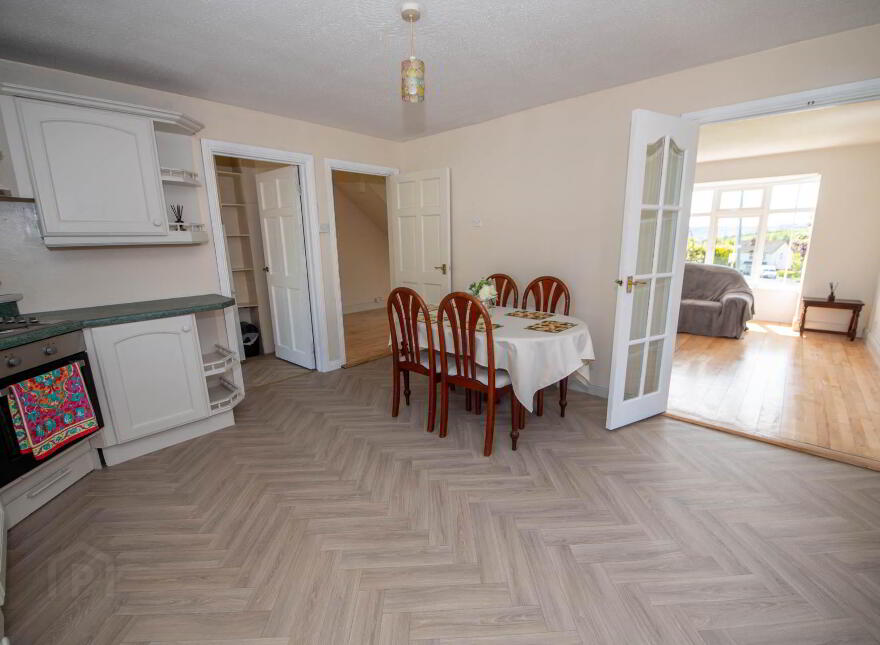 5 College Park, Letterkenny, F92E4E7
