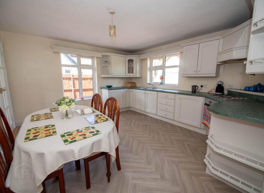5 College Park, Letterkenny, F92E4E7