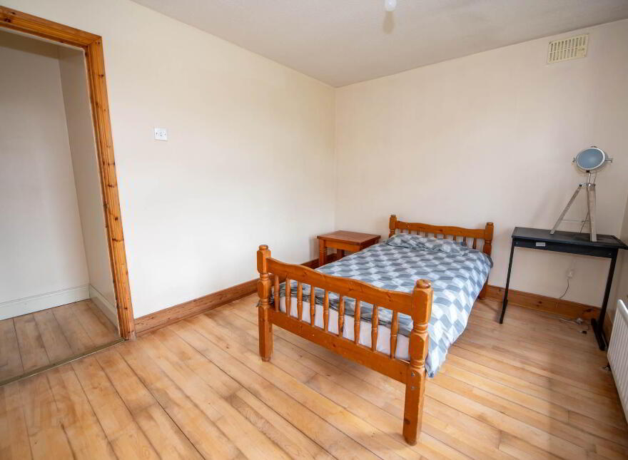 5 College Park, Letterkenny, F92E4E7