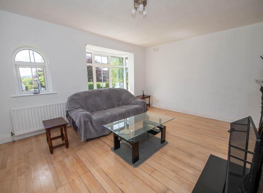 5 College Park, Letterkenny, F92E4E7
