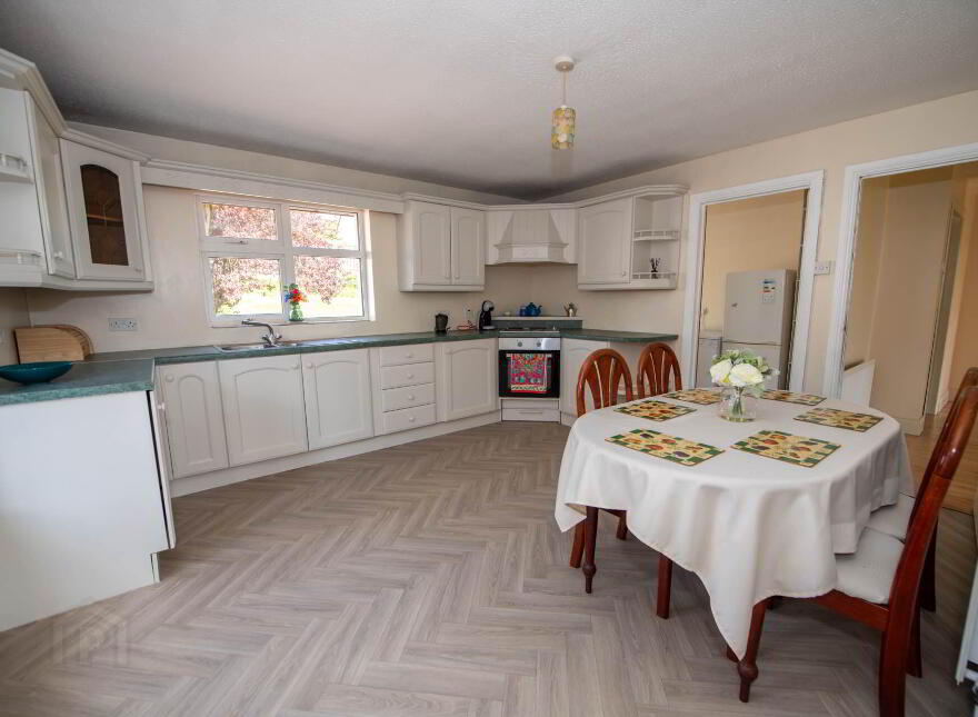 5 College Park, Letterkenny, F92E4E7