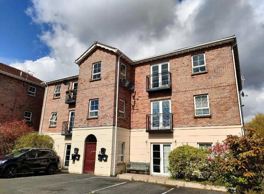 64 Mount Eagles Square, Dunmurry, Belfast, BT17 0GZ