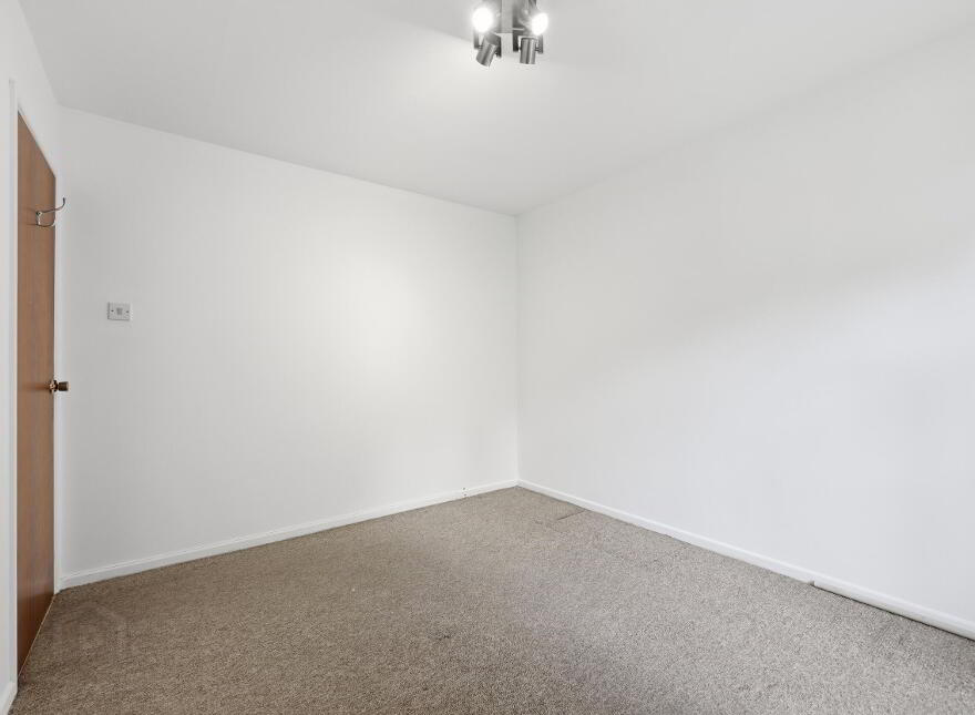 4 The Hamlets, Hawthornden Road, Belfast, BT4 3JW