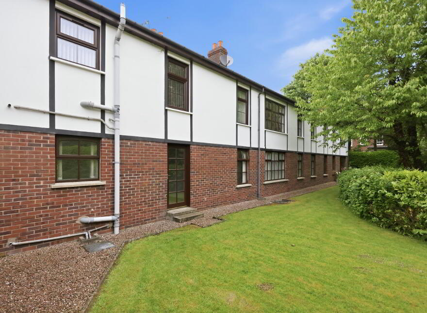 4 The Hamlets, Hawthornden Road, Belfast, BT4 3JW