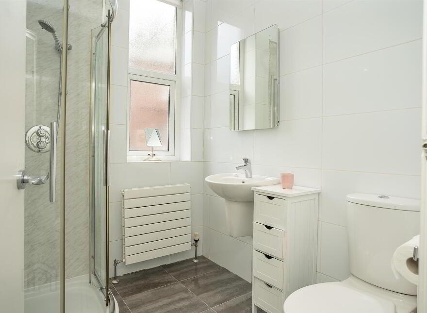 Apt 5, 16 Derryvolgie Avenue, Belfast, BT9 6FL