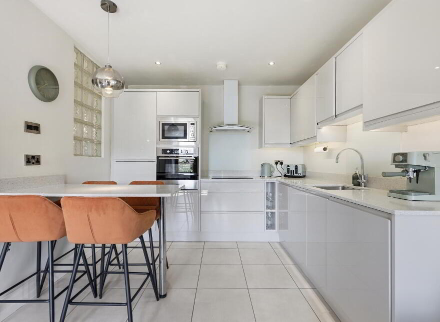 Apartment 10 Delamount 5 Dundela Park, Belfast, BT4 1PH