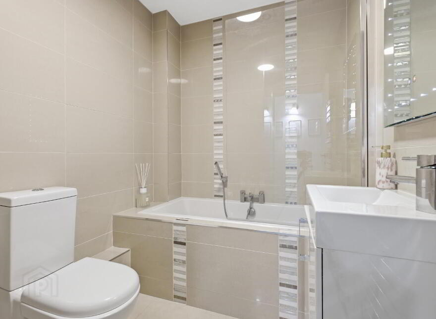 Apartment 10 Delamount 5 Dundela Park, Belfast, BT4 1PH