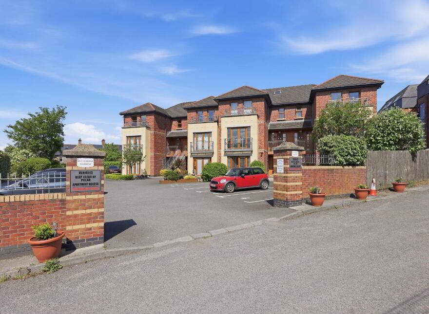 Apartment 10 Delamount 5 Dundela Park, Belfast, BT4 1PH