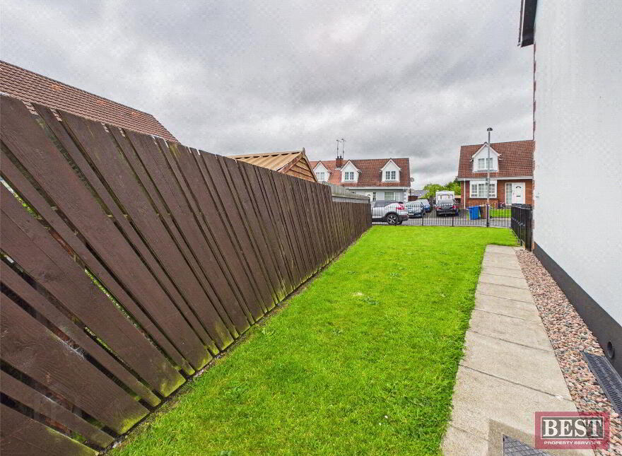 33 Rockfield Heights, Newry, BT34 2DD