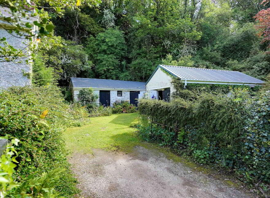 Aughamore, Kilmainhamwood, A82PE00