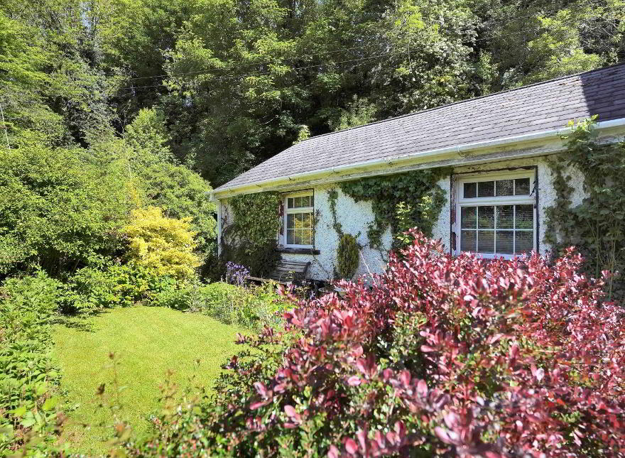 Aughamore, Kilmainhamwood, A82PE00