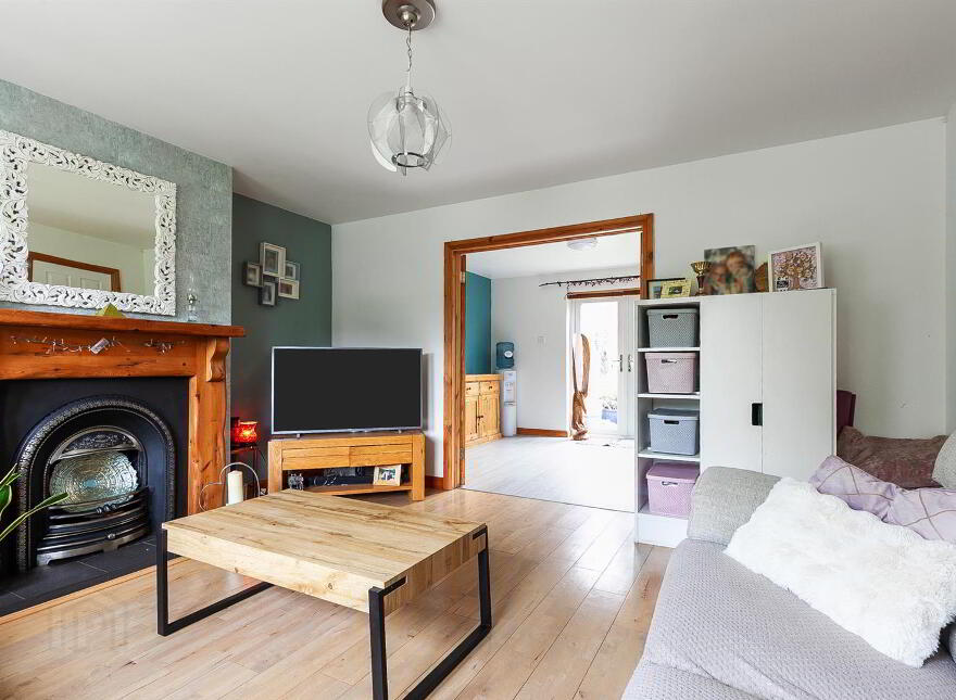 25 Lindara Drive, Larne, BT40 2FB